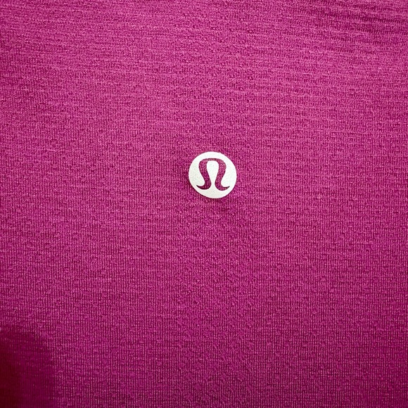 Lululemon Swifty top in purple - Picture 3 of 3